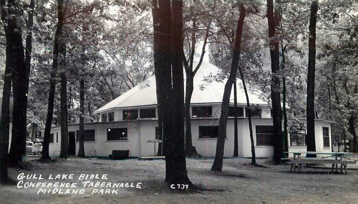 Gull Lake Ministries (Gull Lake Bible Conference) - Vintage Postcard (newer photo)